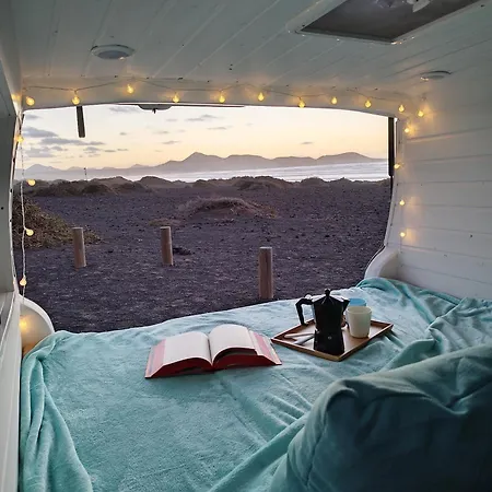 Camperita Life Kamp alanı Puerto del Carmen (Lanzarote)
