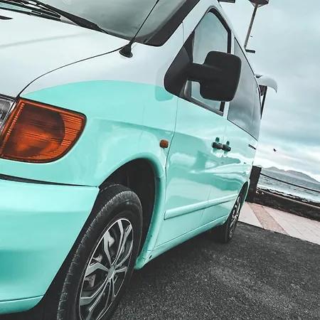 Camperita Life Kamp alanı Puerto del Carmen (Lanzarote)